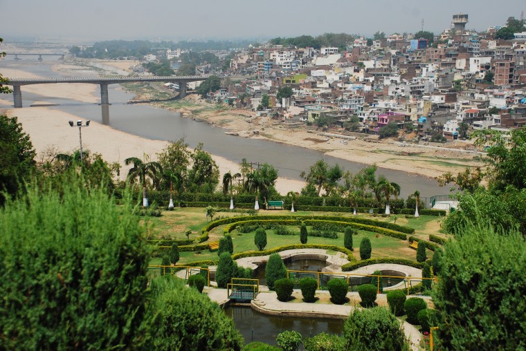 tawi-river-and-jammu-city-seen-from-bagh