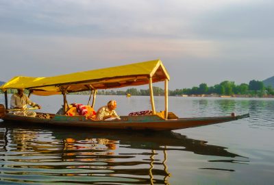 dal lake srinagar jammu